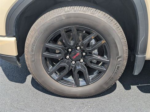 Used 2023 GMC Sierra 1500 Elevation RWD image 11