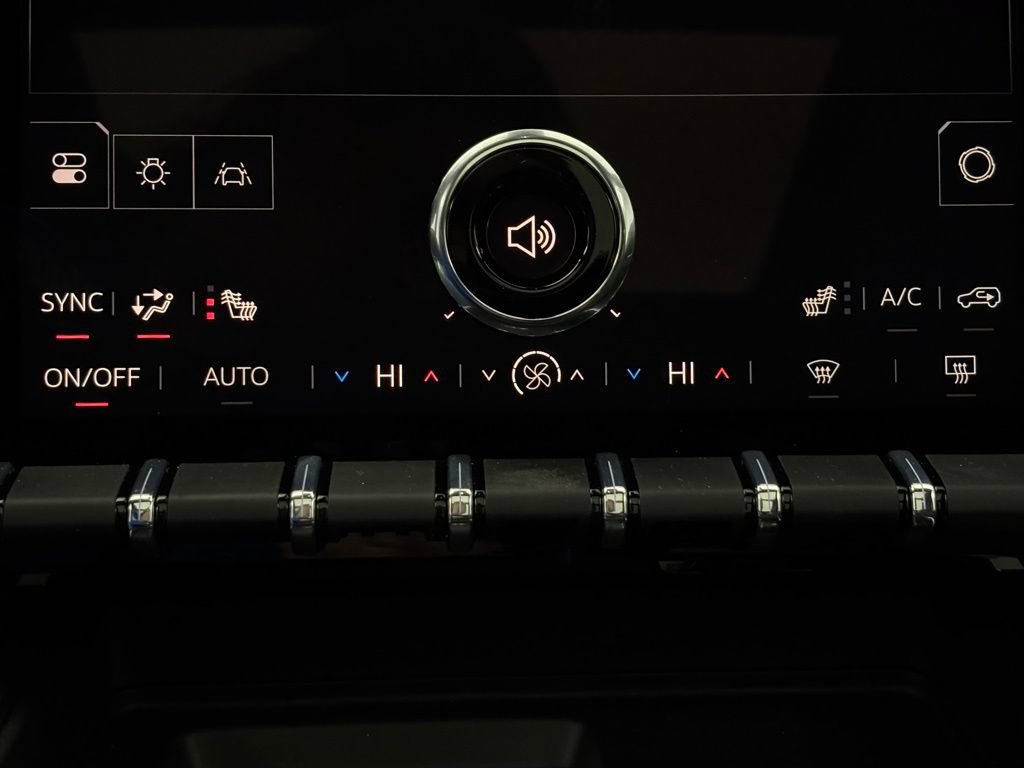 New 2026 GMC Acadia Elevation w/ Elevation Premium Package AWD/4WD image 30