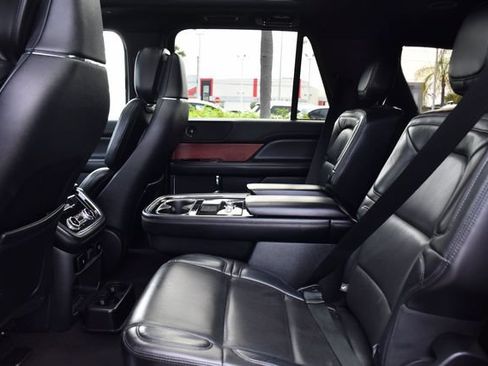 Used 2020 Lincoln Navigator Reserve RWD image 24
