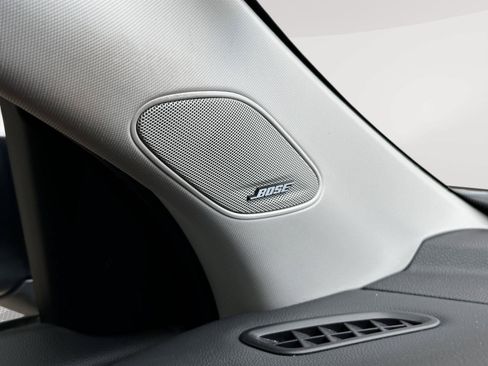Certified 2024 Honda Pilot Elite image 32