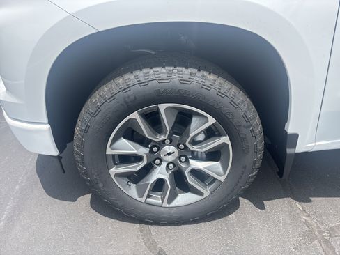 New 2025 Chevrolet Silverado 1500 RST image 10