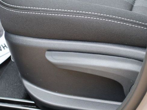 New 2026 Hyundai Venue SEL FWD image 25