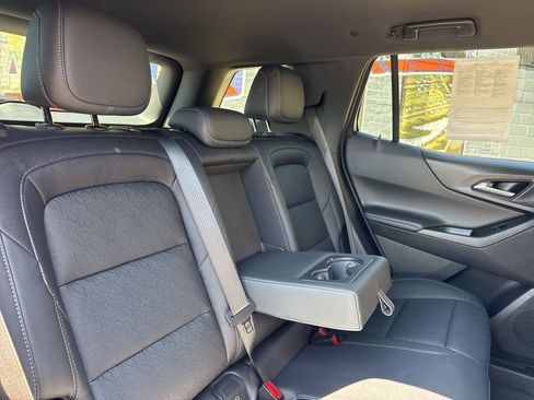 Used 2025 Chevrolet Equinox LT w/ Convenience Package II AWD/4WD image 15