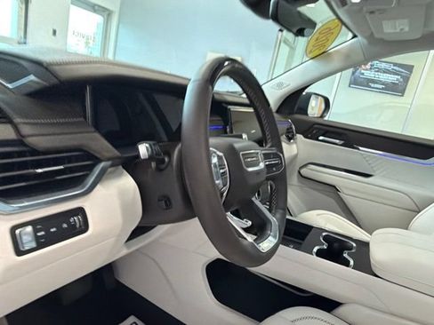 Used 2026 GMC Acadia Denali w/ Super Cruise Package AWD/4WD image 25