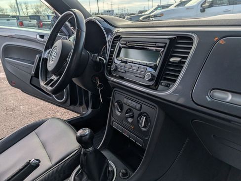 Used 2014 Volkswagen Beetle 1.8T image 18