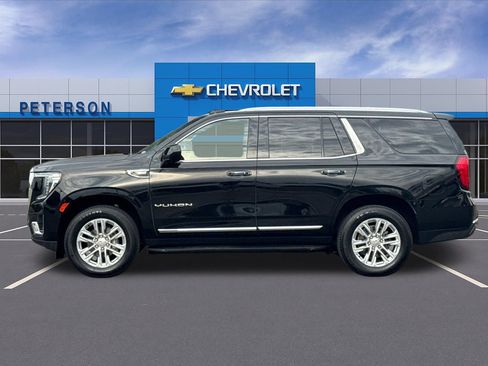 Used 2023 GMC Yukon SLT AWD/4WD image 7