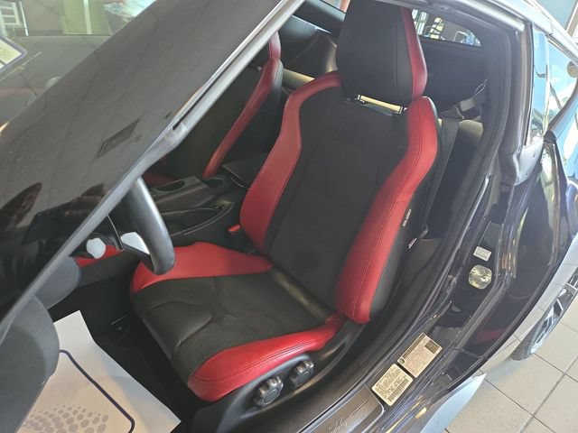 Used 2025 Nissan Z Performance w/ Floor Mat Package RWD image 11