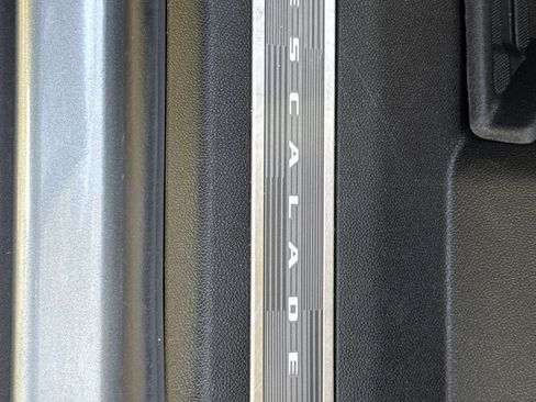 Used 2025 Cadillac Escalade Sport Platinum w/ LPO, Floor Liner Package AWD/4WD image 20