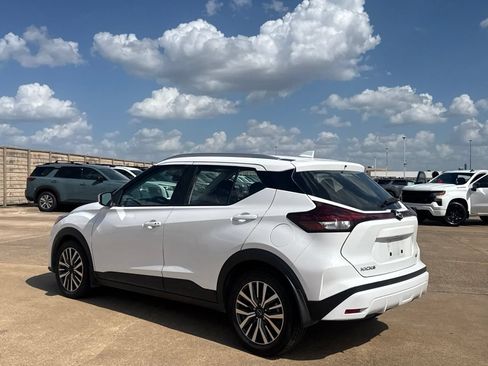 Used 2023 Nissan Kicks SV FWD image 15
