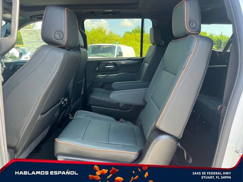 New 2026 GMC Yukon XL AT4 AWD/4WD image 11