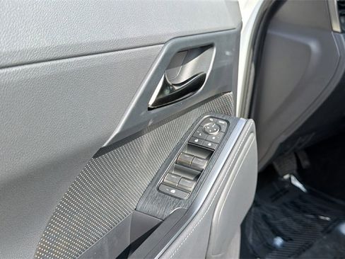 Used 2026 Lexus GX 550 w/ Cold Area Package image 15