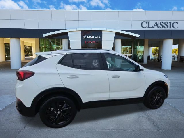 Used 2024 Buick Encore GX Sport Touring AWD/4WD image 8