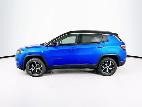 Used 2025 Jeep Compass Limited AWD/4WD image 4
