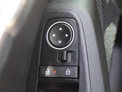 Certified 2025 Kia Seltos EX w/ EX Sunroof Package AWD/4WD image 21