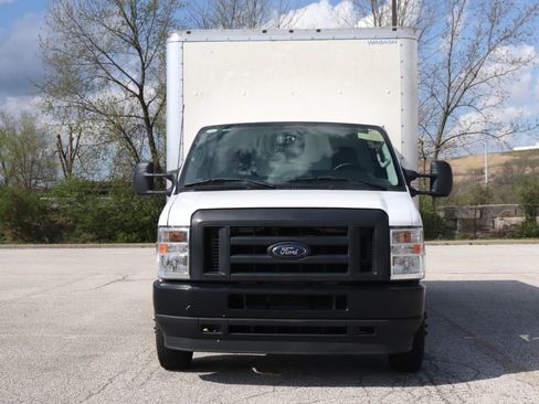 Used 2024 Ford E-350 and Econoline 350 Super Duty RWD image 3