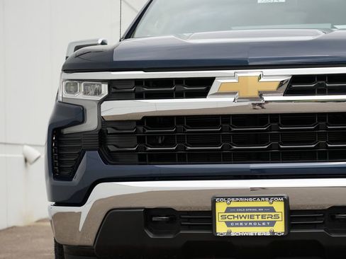 Used 2022 Chevrolet Silverado 1500 LT image 9