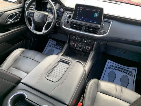 Used 2024 Chevrolet Suburban RST w/ Luxury Package RWD image 45