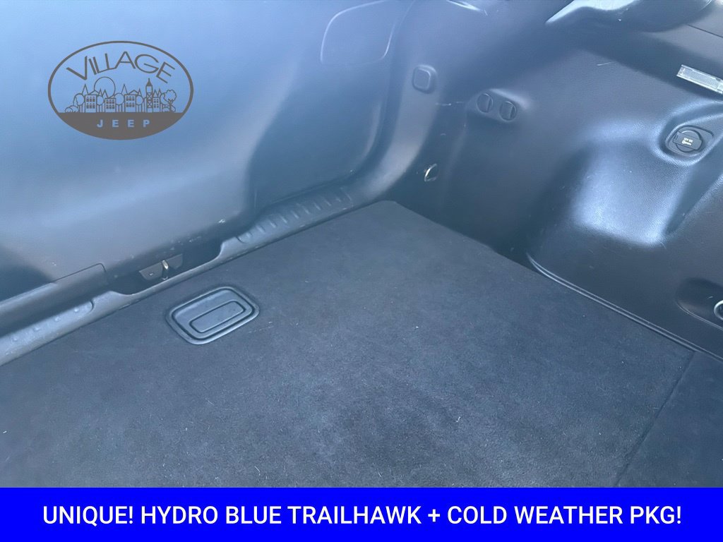 Used 2019 Jeep Cherokee Trailhawk w/ Cold Weather Group AWD/4WD image 44