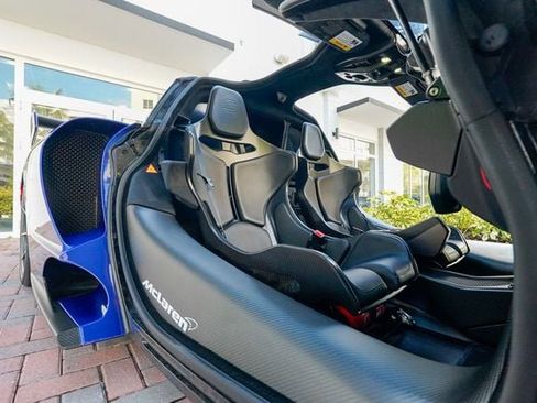Used 2019 McLaren Senna image 87