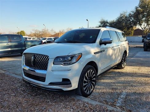 Used 2022 Lincoln Navigator L Black Label image 3