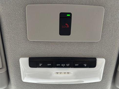 Used 2023 Nissan Kicks SR w/ SR Premium Package image 25