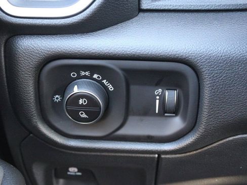 New 2026 RAM 1500 Express image 12