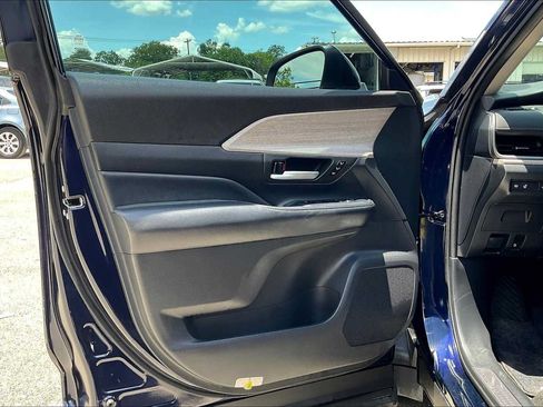 Used 2024 Toyota Grand Highlander FWD image 22