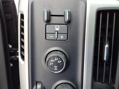 Used 2015 GMC Sierra 1500 SLE w/ SLE Value Package image 16