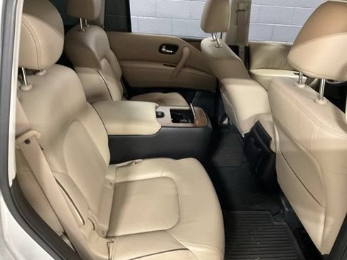 Used 2022 Nissan Armada SL w/ Captain's Chairs Package AWD/4WD image 23