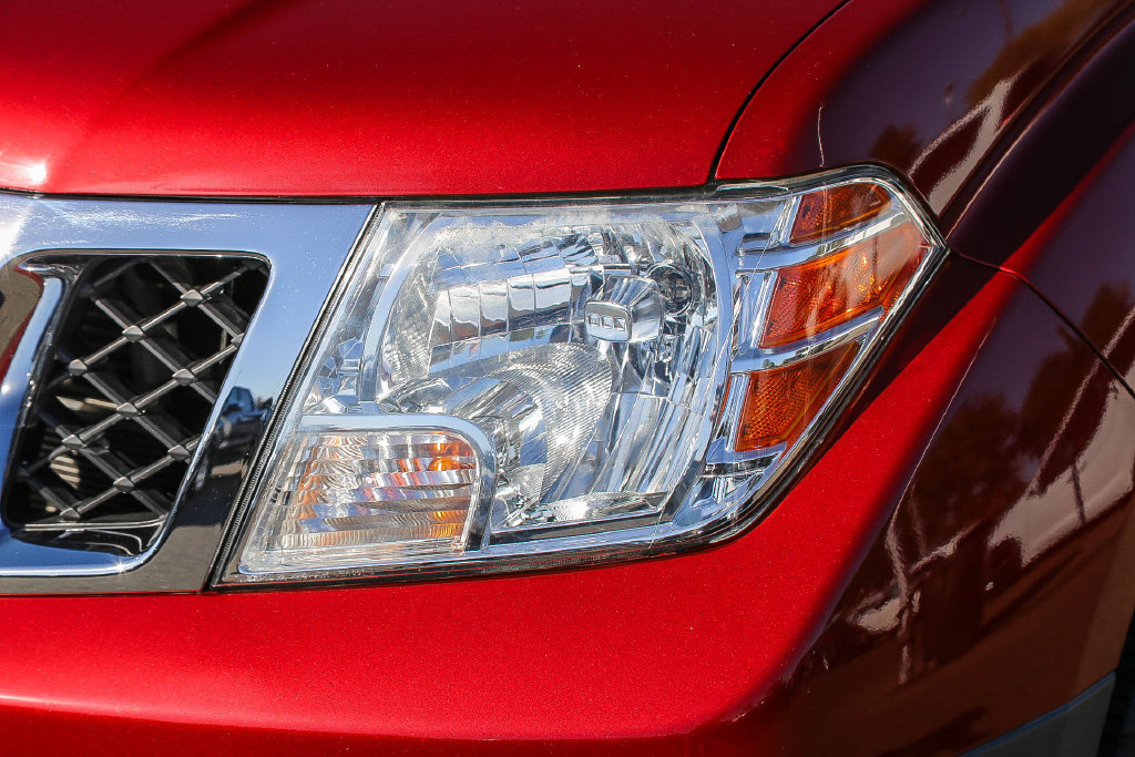 Used 2021 Nissan Frontier S RWD image 7