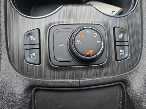 Certified 2023 GMC Acadia SLT w/ Preferred Package AWD/4WD image 23