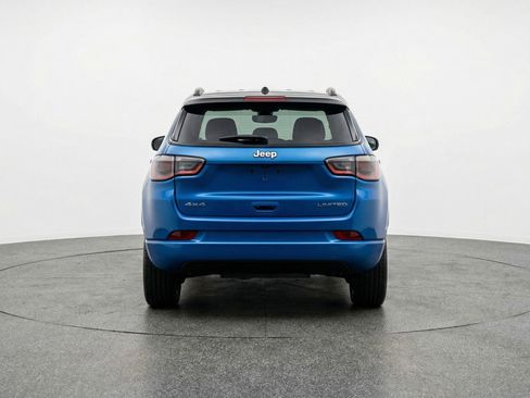 Used 2025 Jeep Compass Trailhawk AWD/4WD image 7