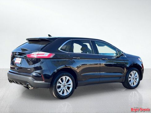 Used 2023 Ford Edge Titanium AWD/4WD image 4