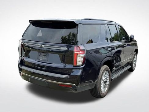 Used 2022 Chevrolet Tahoe Z71 w/ Luxury Package AWD/4WD image 5