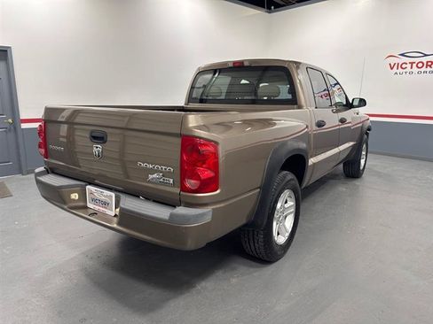 Used 2009 Dodge Dakota Big Horn RWD image 3