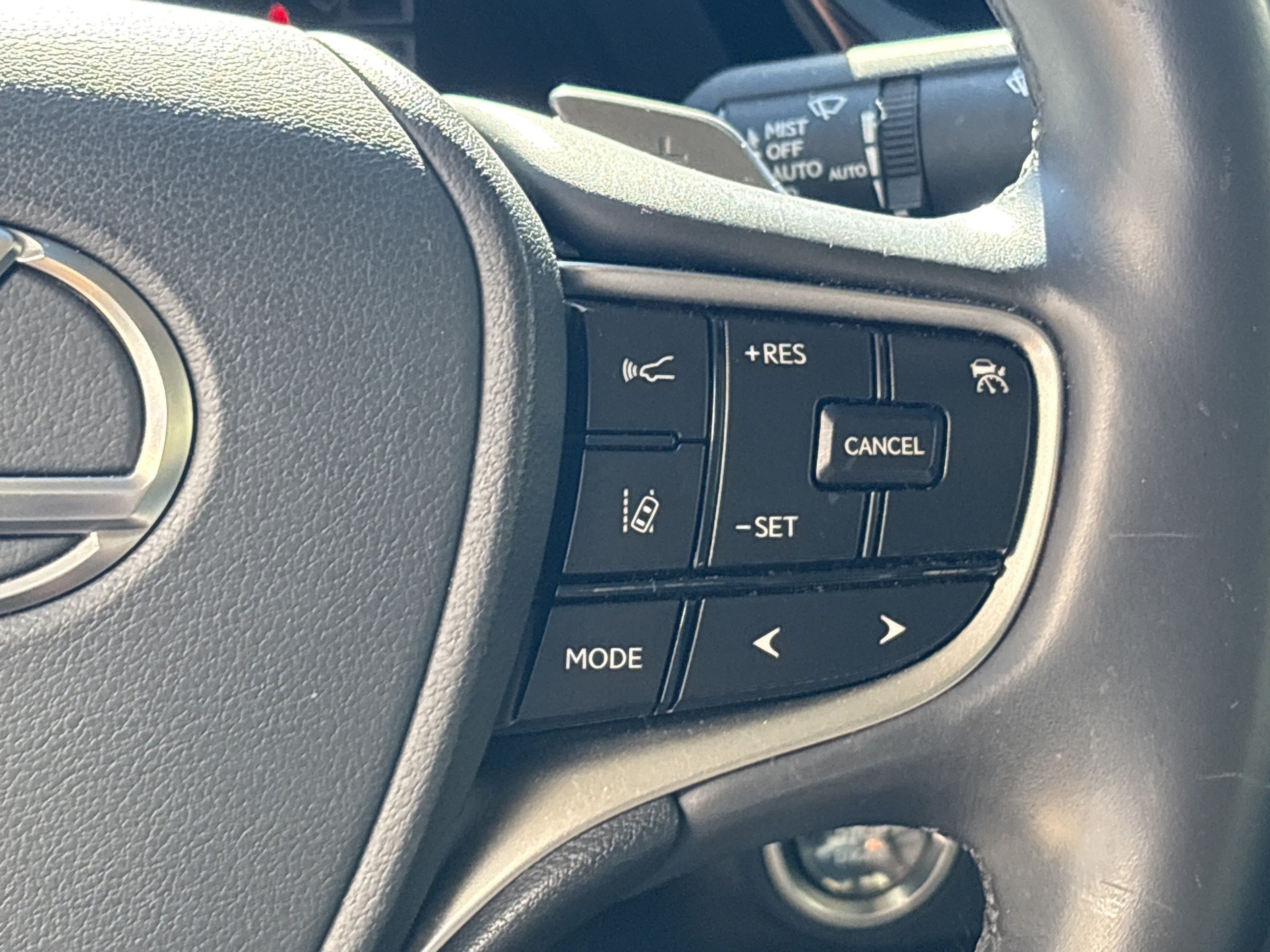 Used 2023 Lexus ES 350 w/ Premium Package FWD image 20