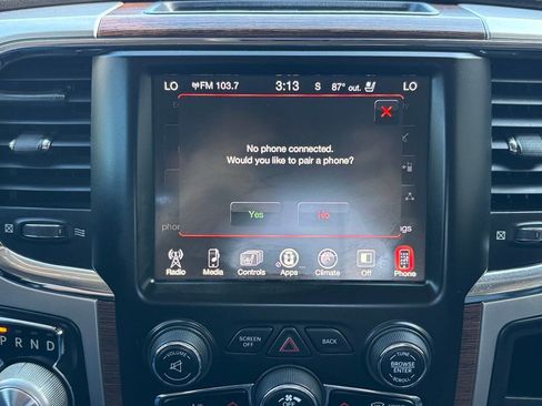 Used 2017 RAM 1500 Laramie AWD/4WD image 27