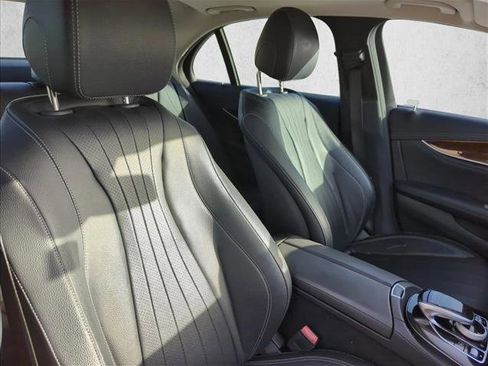 Used 2017 Mercedes-Benz E 300 image 25