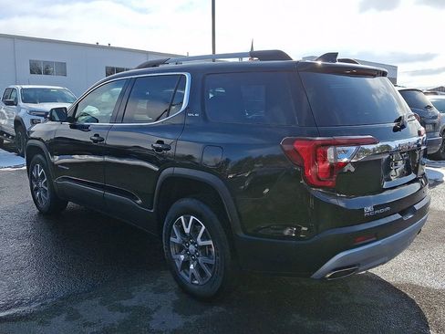 Certified 2023 GMC Acadia SLE w/ Driver Convenience Package image 4