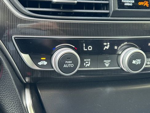 Used 2018 Honda Accord Sport image 28