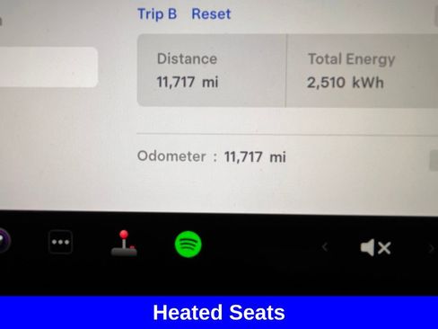 Used 2023 Tesla Model 3 Standard Range image 2