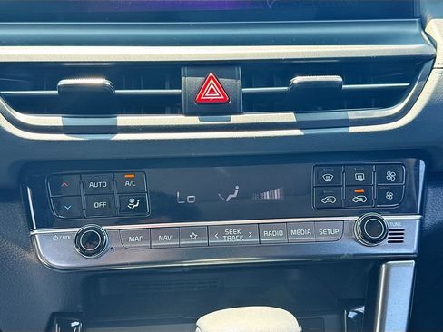 Certified 2026 Kia Seltos EX w/ EX Sunroof Package AWD/4WD image 19
