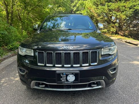 Used 2015 Jeep Grand Cherokee Overland w/ Advanced Technology Group AWD/4WD image 7