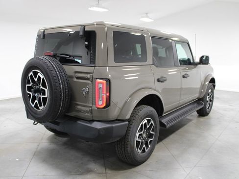 New 2026 Ford Bronco Outer Banks AWD/4WD image 8