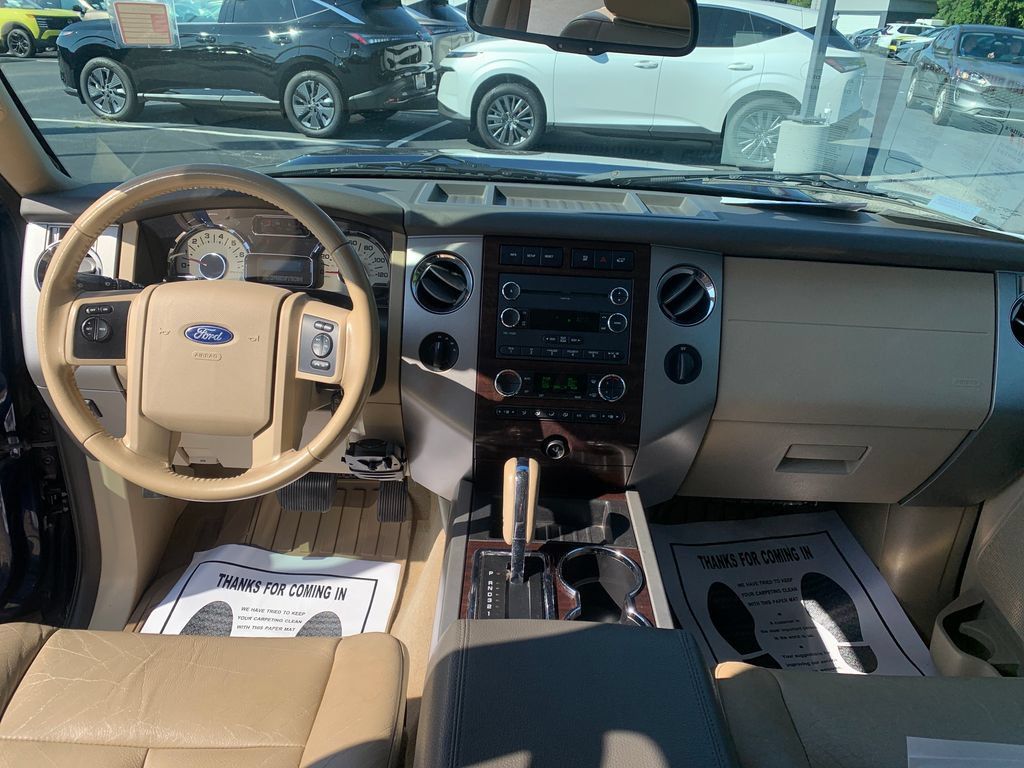 Used 2012 Ford Expedition XLT AWD/4WD image 19