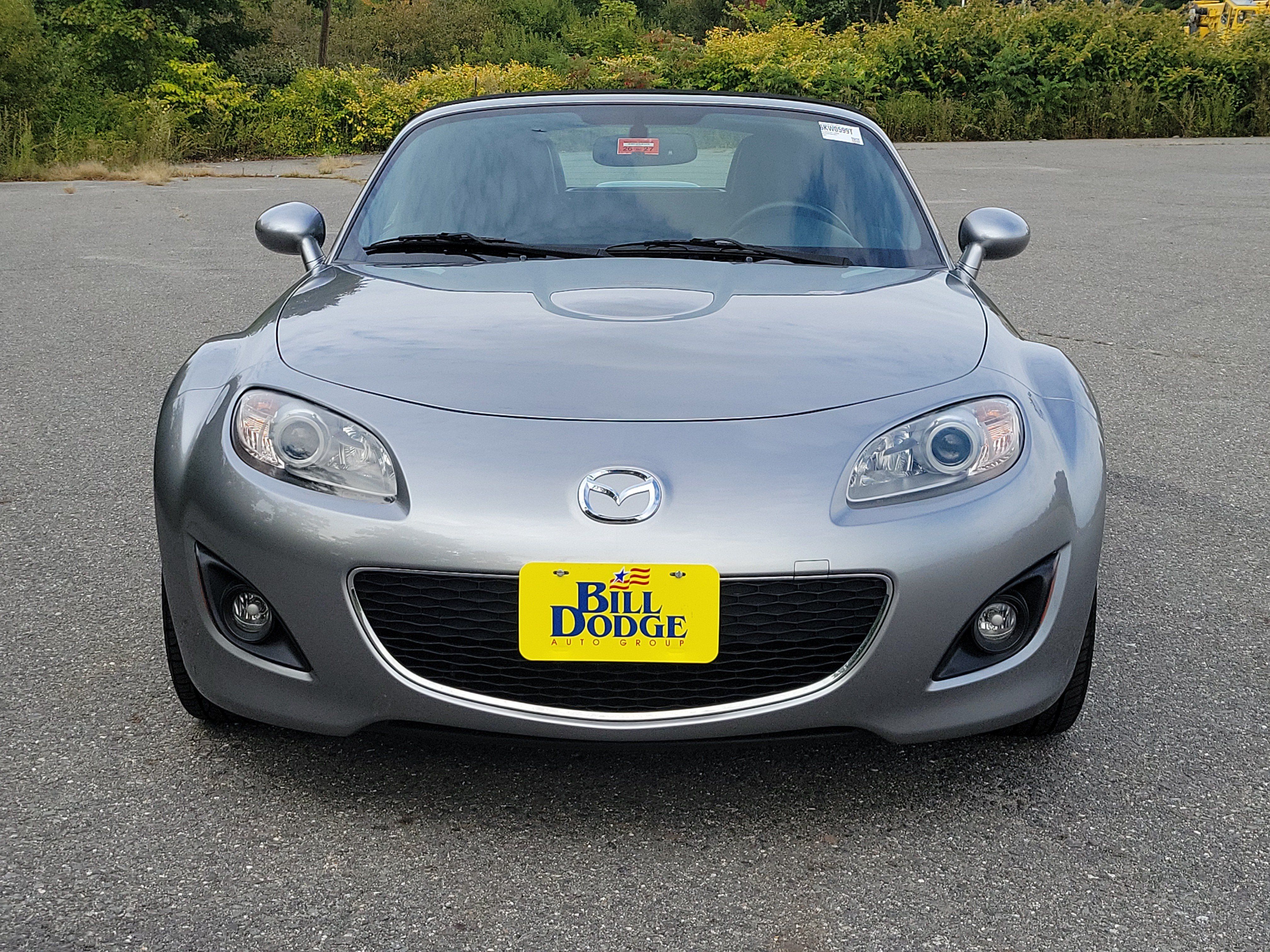 Used 2011 MAZDA MX-5 Miata Grand Touring w/ Premium Pkg RWD image 2
