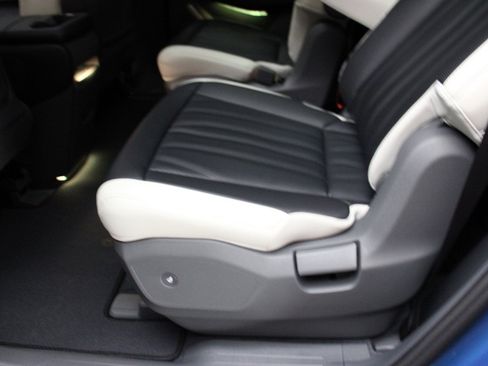 Used 2024 Kia EV9 GT-Line image 37