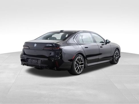 New 2026 BMW i7 xDrive60 w/ Premium Package AWD/4WD image 5