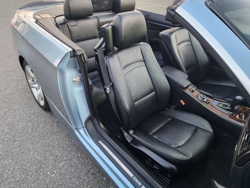 Used 2013 BMW 335i Convertible image 18