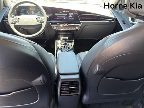 New 2026 Kia Niro EX FWD image 20